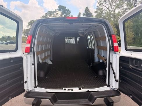 Used 2025 Chevrolet Express 2500 w/ Driver Convenience Package RWD image 15