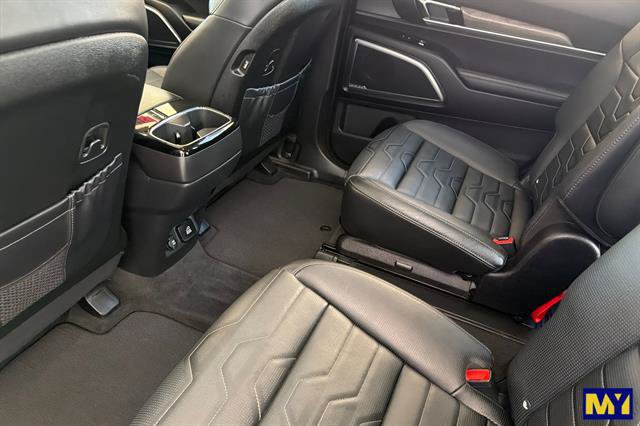 Used 2020 Kia Telluride SX w/ SX Prestige Package AWD/4WD image 14