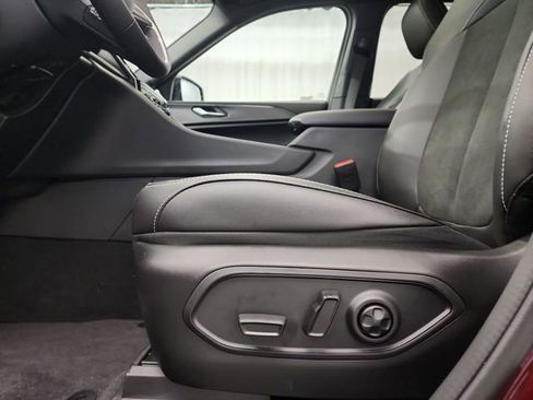 New 2025 Jeep Grand Cherokee Altitude image 15