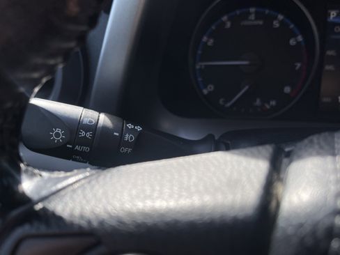 Used 2018 Toyota RAV4 XLE w/ Plus Extra Value Package image 20