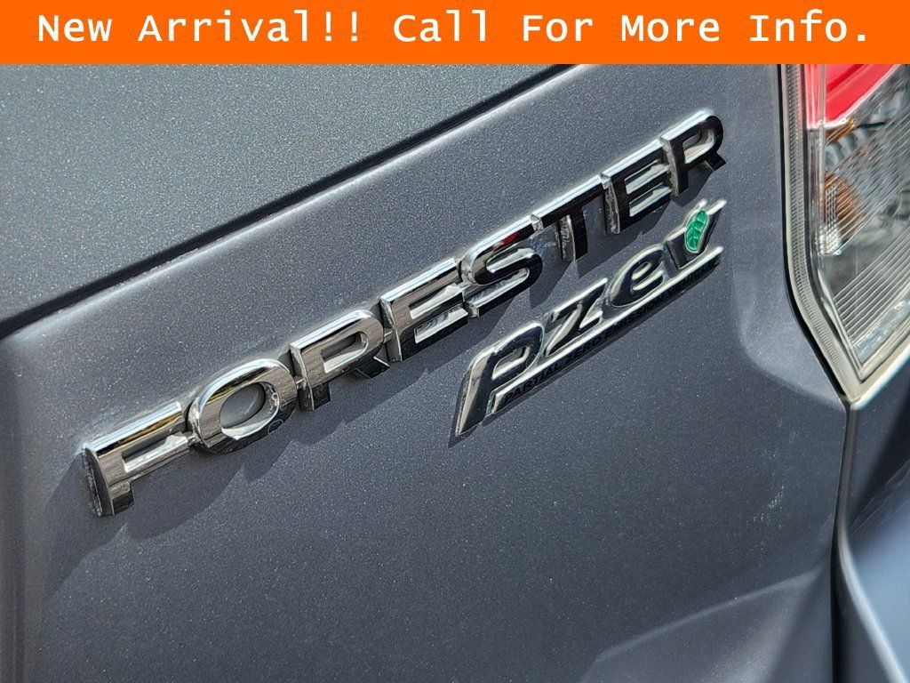 Used 2017 Subaru Forester 2.5i w/ Alloy Wheel Package AWD/4WD image 4
