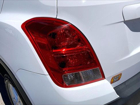Used 2016 Chevrolet Trax LT AWD/4WD image 29