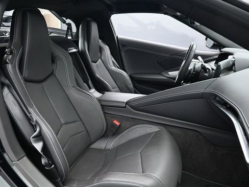 Used 2025 Chevrolet Corvette Stingray Coupe w/ Z51 Performance Package image 30