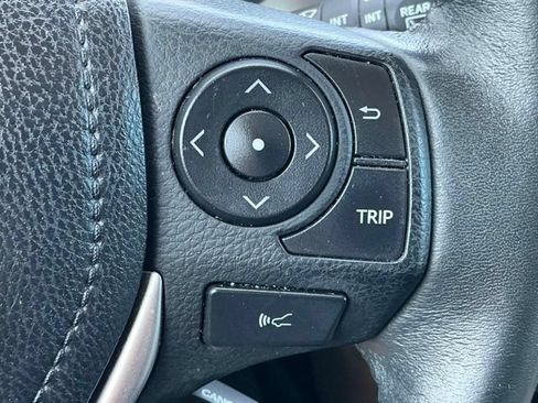 Used 2017 Toyota RAV4 Platinum FWD image 19