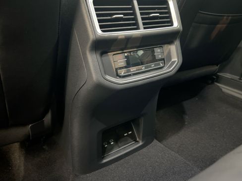 New 2026 Volkswagen Atlas SEL Premium R-Line AWD/4WD image 30