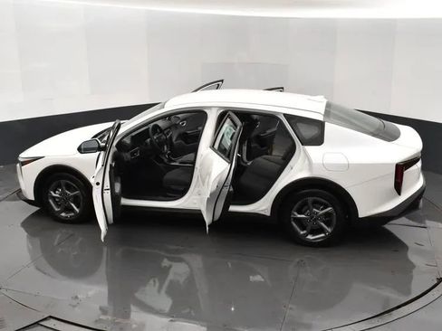 Used 2025 Kia K4 FWD image 7