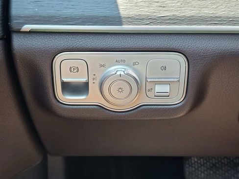 Certified 2021 Mercedes-Benz GLE 350 4MATIC image 19