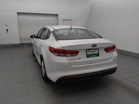 Used 2018 Kia Optima LX image 6