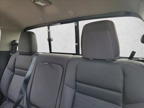 Used 2022 Nissan Frontier SV image 14