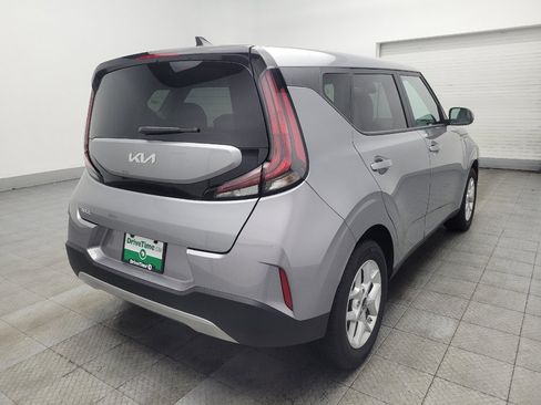 Used 2025 Kia Soul LX image 9