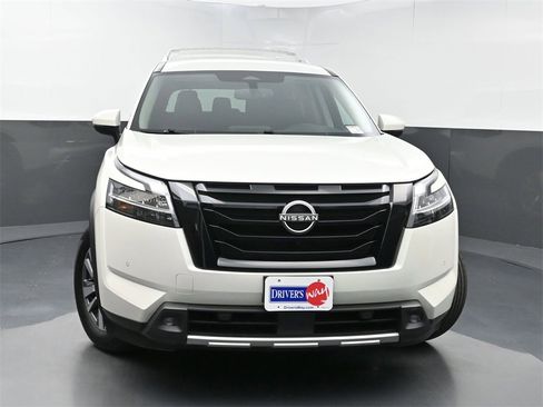 Used 2022 Nissan Pathfinder SL w/ SL Black Package image 42