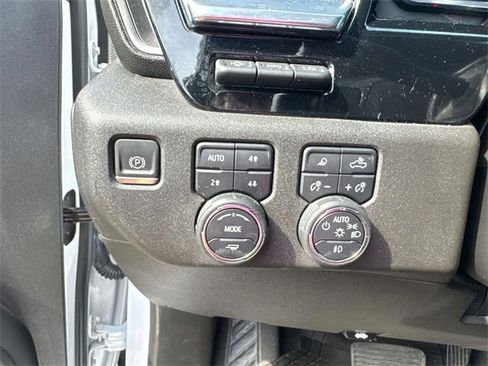 Used 2024 Chevrolet Silverado 2500 High Country w/ High Country Premium Package image 25