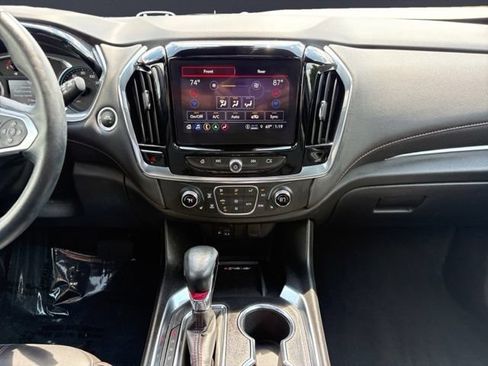 Used 2023 Chevrolet Traverse RS AWD/4WD image 11