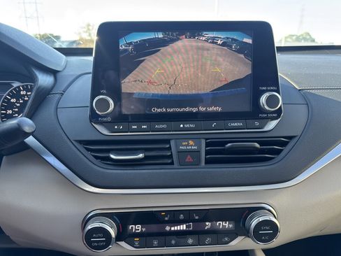 Used 2019 Nissan Altima 2.5 SV image 29