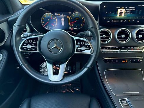 Used 2022 Mercedes-Benz GLC 300 image 18