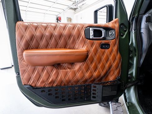 Used 2019 Jeep Wrangler Unlimited Sport S image 35