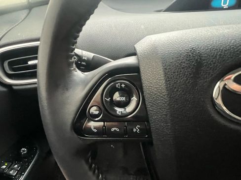 Used 2021 Toyota Prius Prime LE image 12