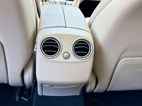 Used 2018 Mercedes-Benz GLC 300 image 24