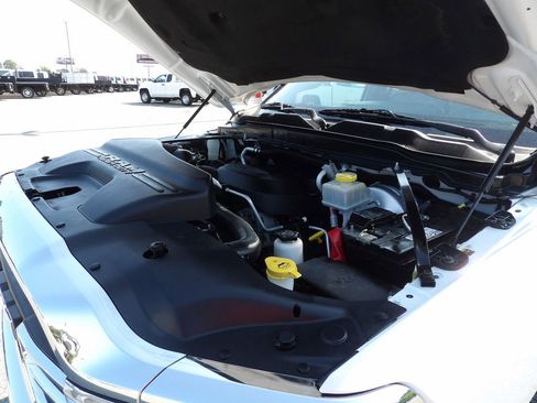 Used 2022 RAM 3500 Tradesman w/ Chrome Appearance Group AWD/4WD image 46