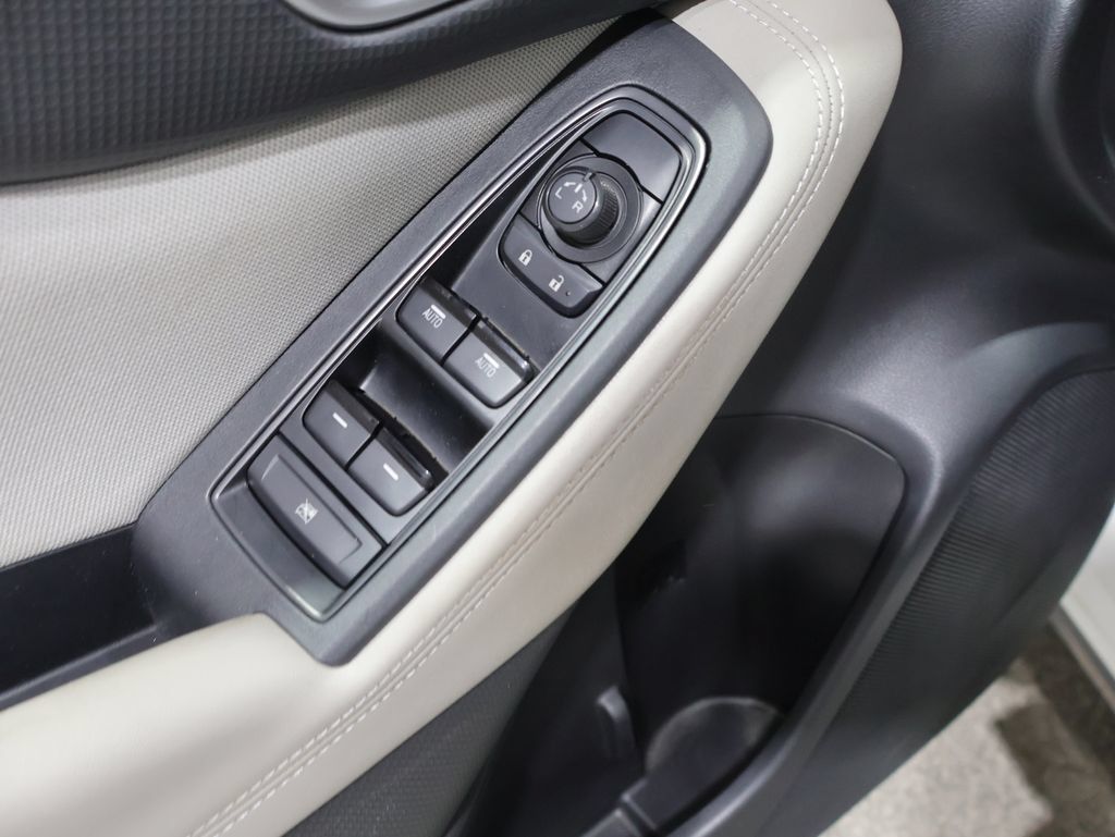 Used 2024 Subaru Forester Premium AWD/4WD image 14