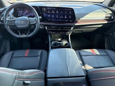 Used 2024 Chevrolet Traverse RS w/ LPO, Floor Liner Package FWD image 13