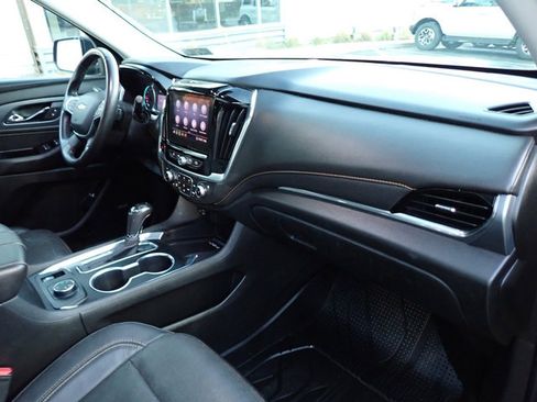 Used 2020 Chevrolet Traverse Premier w/ LPO, Floor Liner Package image 12
