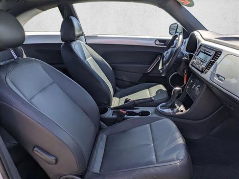 Used 2012 Volkswagen Beetle 2.5 FWD image 19