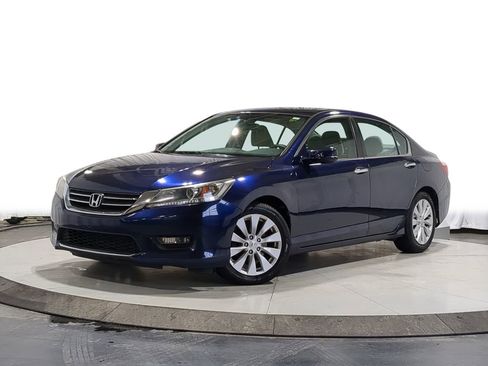 Used 2015 Honda Accord EX image 1