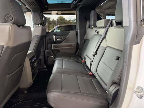 New 2025 GMC Hummer EV 3X w/ Battery Pack, 24 Module Pack image 10