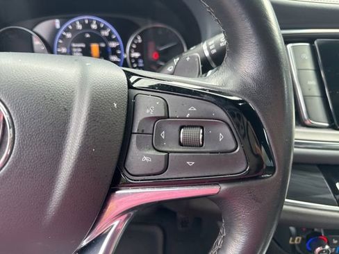 Used 2024 Buick Enclave Premium image 21