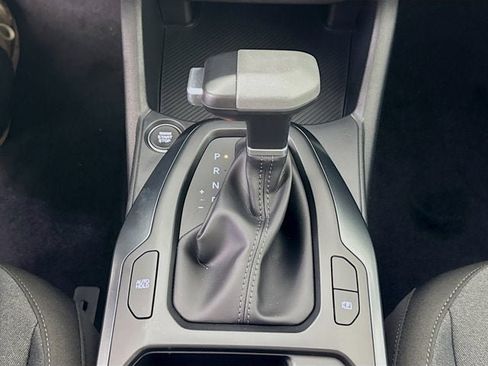 New 2025 Kia K4 LXS image 16