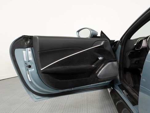 Certified 2024 Ferrari Roma Spider RWD image 25