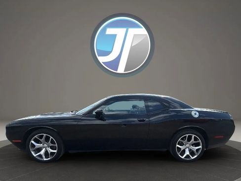 Used 2015 Dodge Challenger SXT Plus w/ Driver Convenience Group image 13