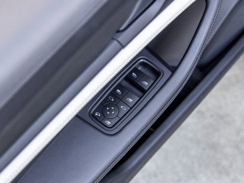 Certified 2022 Porsche Taycan 4 Cross Turismo image 23