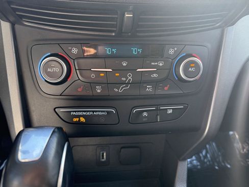 Used 2018 Ford Escape SEL FWD image 18