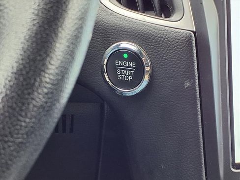 Used 2024 Ford Edge SEL image 15