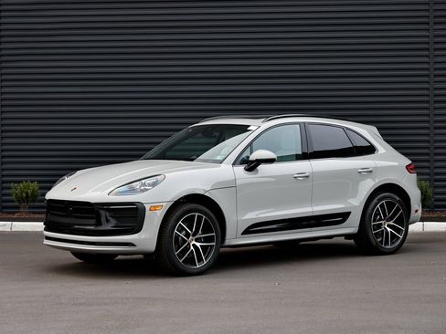 New 2026 Porsche Macan image 1