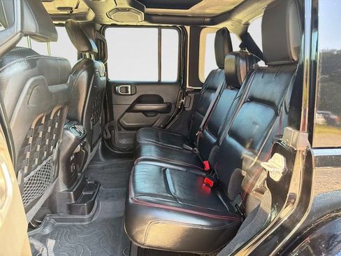 Used 2018 Jeep Wrangler Unlimited Rubicon AWD/4WD image 14