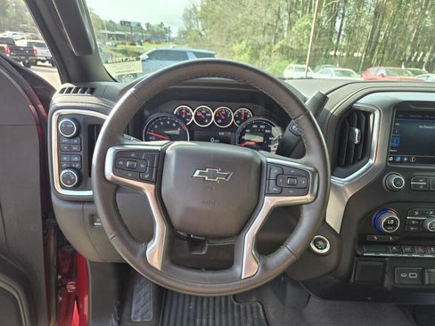 Used 2022 Chevrolet Silverado 1500 RST image 9