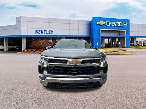 Used 2024 Chevrolet Silverado 1500 LT image 8