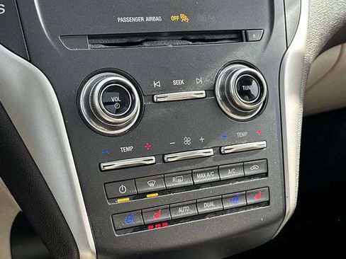 Used 2017 Lincoln MKC Reserve w/ Lincoln MKC Climate Package image 21