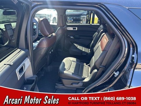 Used 2022 Ford Explorer Platinum w/ Equipment Group 601A image 18