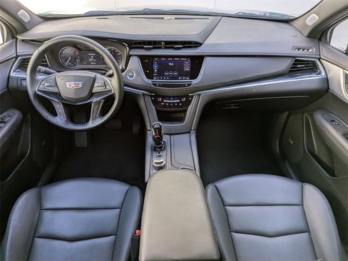 Used 2025 Cadillac XT5 Premium Luxury image 15