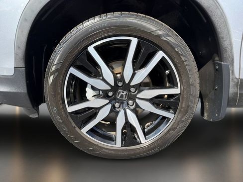 Used 2019 Honda Pilot Elite image 10