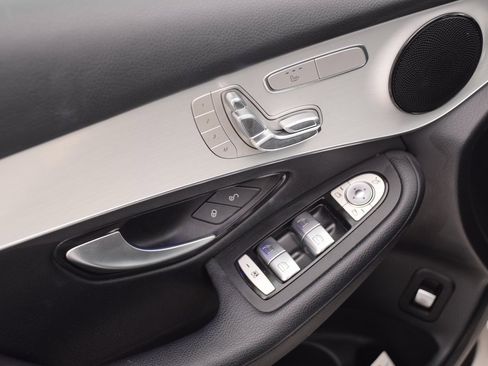 Used 2022 Mercedes-Benz GLC 300 image 21