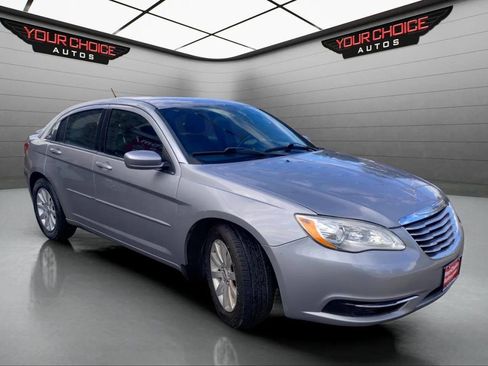 Used 2014 Chrysler 200 Touring FWD image 7