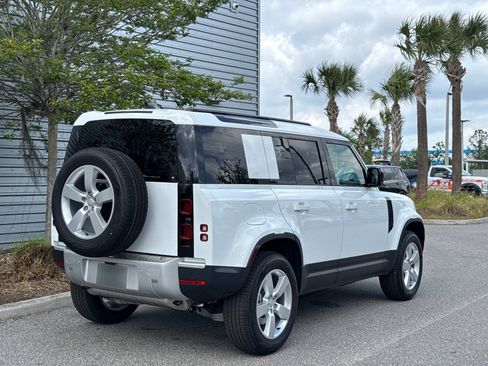 Certified 2025 Land Rover Defender 110 S image 5