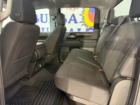 Used 2024 GMC Sierra 2500 SLE w/ SLE Convenience Package image 17