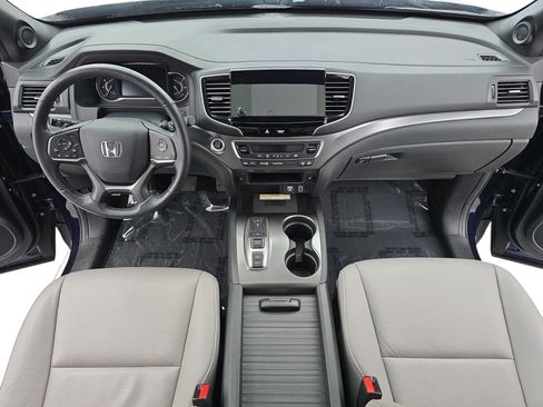 Certified 2023 Honda Passport EX-L image 9