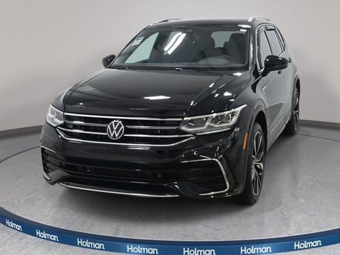 Used 2023 Volkswagen Tiguan SEL R-Line image 3